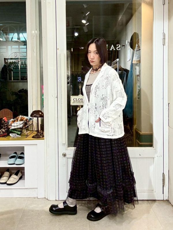 一顆釦鏤空蕾絲西裝領涼感外套 