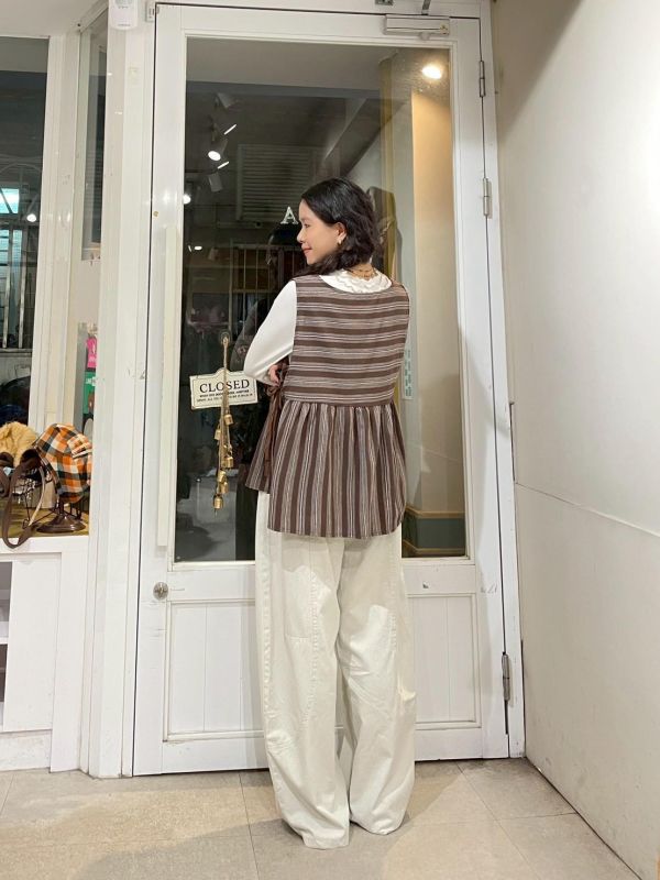 圖騰側綁帶抓皺背心罩衫 