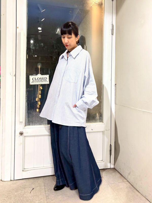 條紋寬大長袖襯衫 