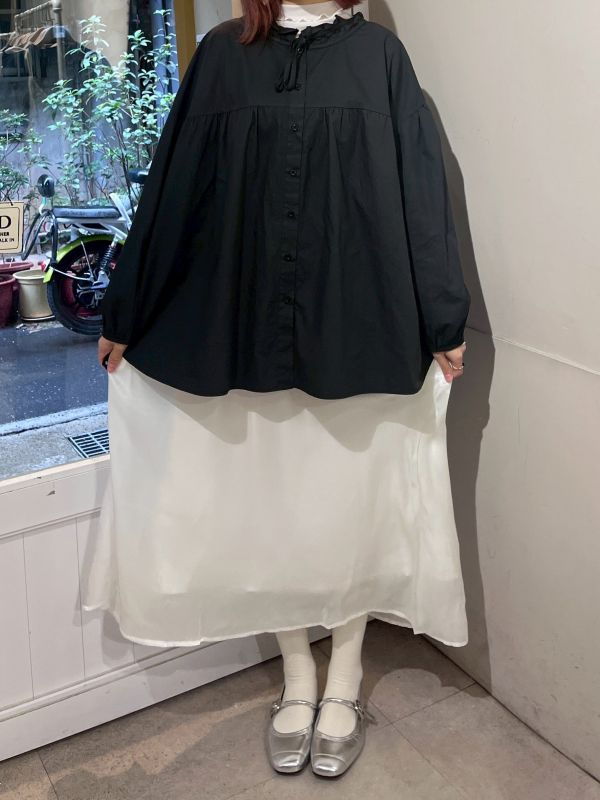 鬆緊腰口袋光澤傘擺長裙 