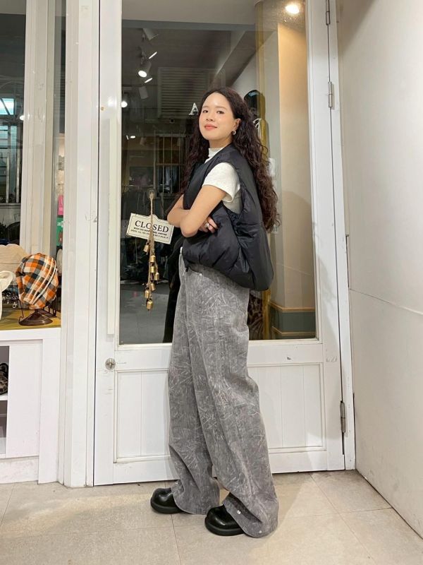 街頭紋路水洗後鬆緊褲管調節鐵扣牛仔寬褲 