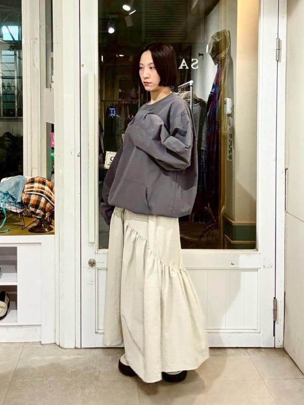 刷刷布下擺抽繩上衣 