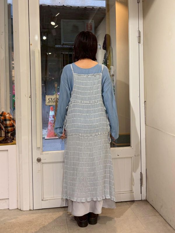 抓皺長方格測綁帶紗質長罩衫 