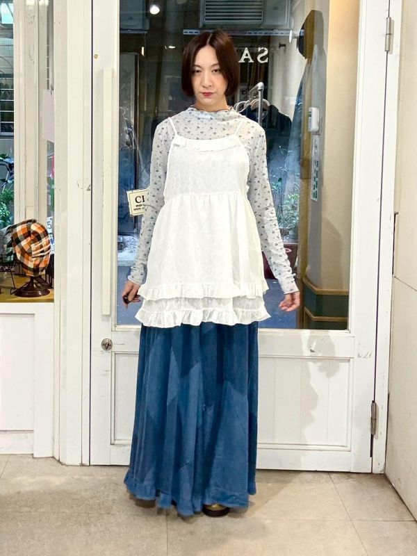 白色雙層下擺木耳邊吊帶背心 