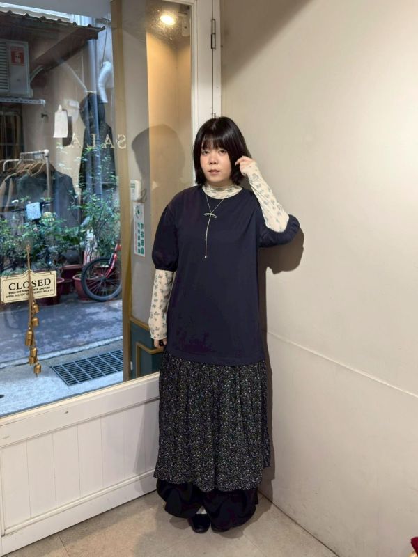 拼接下擺泡泡袖洋裝 