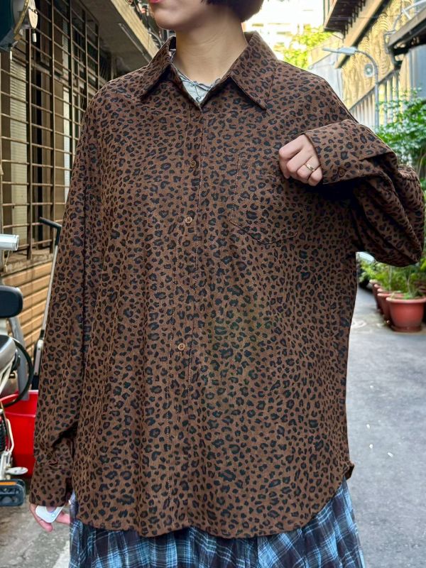 麂皮質感豹紋襯衫 