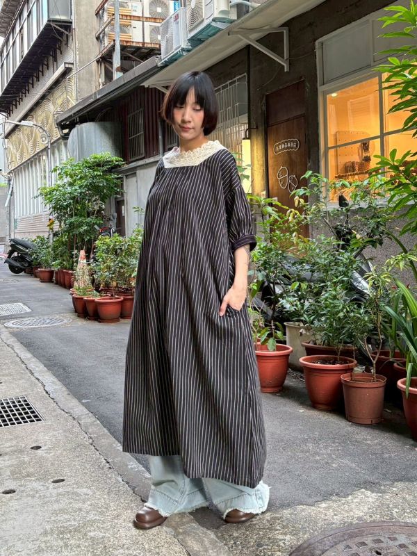 拼接蕾絲條紋長洋裝 