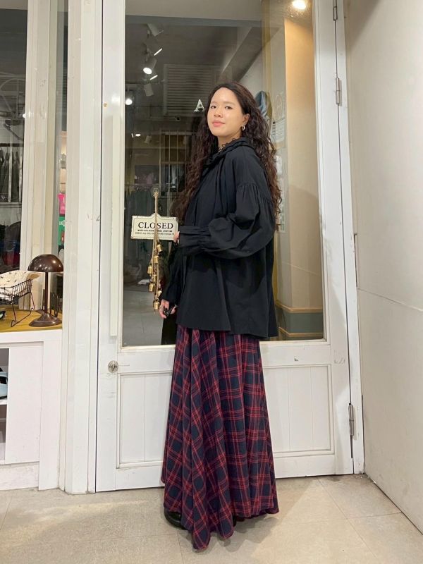 公主袖剪裁雙層荷葉領棉麻落肩前短後長襯衫 