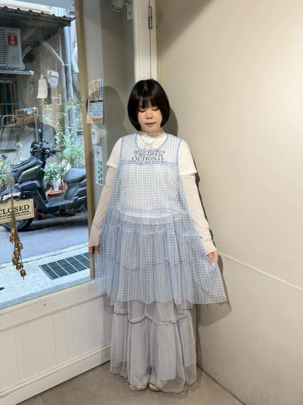 格紋層次紗寬肩帶背心 