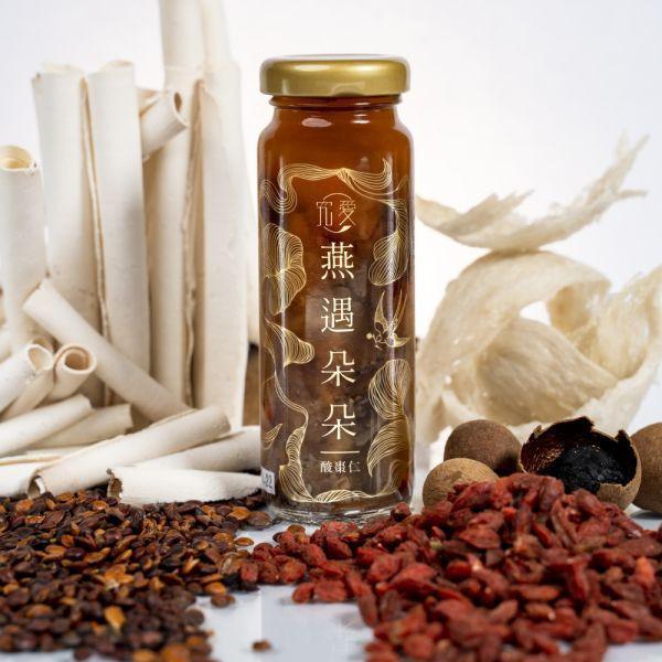 【端午節限定禮盒】潤澤珍養禮盒 （燕遇朵朵燕窩飲二入＋蜜菊鮮採蘆薈一入） 週年慶, 孕婦保養,孕期保養,燕窩酸,唾液酸,即食燕窩,白木耳,購物節,燕窩飲,燕窩,多入組,母親節,禮盒,媽媽,端午節禮盒