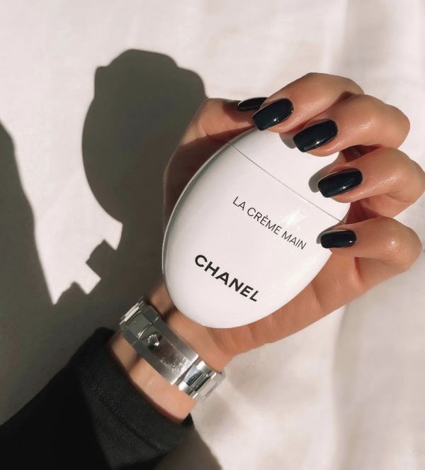 【CHANEL 香奈兒】時尚玉手霜 50ml 