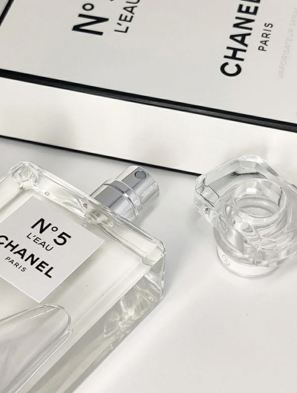 【CHANEL 香奈兒】N°5 L'EAU清新晨露淡香水 50ml/100ml 