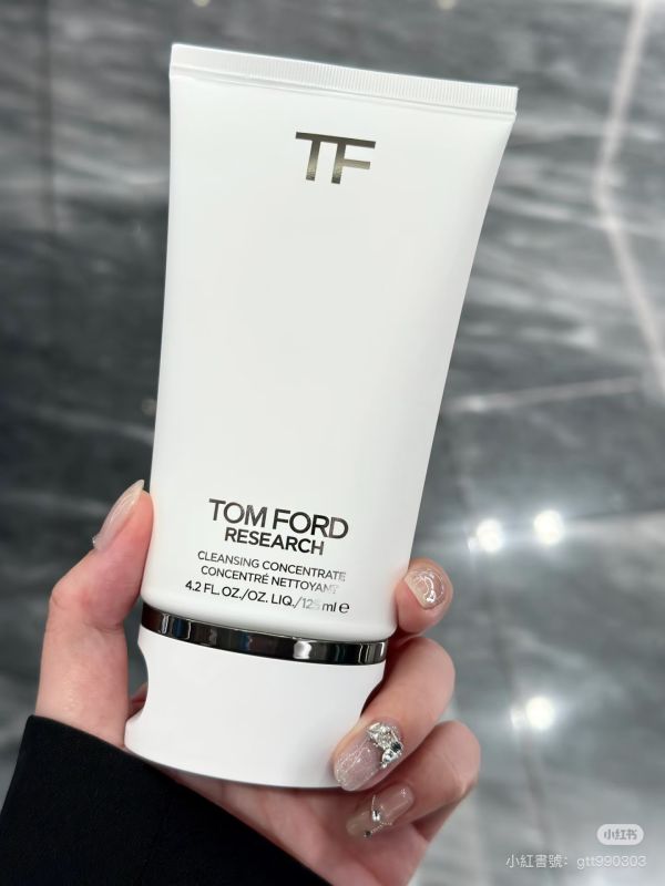 【TOM FORD】完美肌膚R系列潔面精萃125ml 