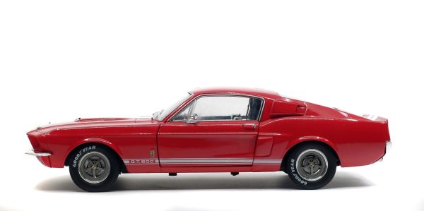 (預購) SOLIDO 1/18 謝爾比 SHELBY GT500 CANDY APPLE RED / WHITE STRIPES 1967 20261026 SOLIDO 1/18 謝爾比 SHELBY GT500 CANDY APPLE RED / WHITE STRIPES 1967