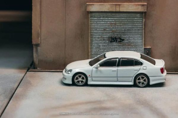 (預購) [吊卡版] TARMAC WORKS 1/64 豐田 GLOBAL64 VERTEX Toyota Aristo JZS161 White T64G-081-WH 20260525 [吊卡版] TARMAC WORKS 1/64 豐田 GLOBAL64 VERTEX Toyota Aristo JZS161 White T64G-081-WH