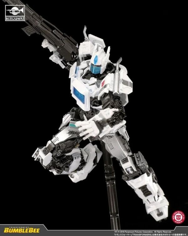 (預購) 童友社 變形金剛:大黃蜂 No.13 Ultra Magnus 組裝模型 20260707 童友社 變形金剛:大黃蜂 No.13 Ultra Magnus 組裝模型