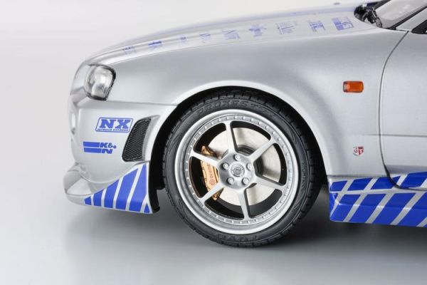 (預購) KYOSHO 京商 1/12 巨大比例 玩命關頭2 日產 Nissan Skyline R34 GT-R 2001 Fast & Furious (Silver/Blue Stripes) KSR12007A 20260205 KYOSHO 京商 1/12 巨大比例 玩命關頭2 日產 Nissan Skyline R34 GT-R 2001 Fast & Furious (Silver/Blue Stripes) KSR12007A