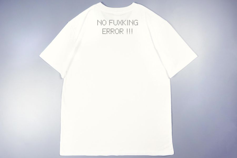 NEXTee 翻轉模玩 Error 短袖T恤 白色＆黑色 NEXTee 翻轉模玩 Error 短袖T恤 白色＆黑色