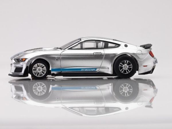 (預購) AFX Mega-G+ 1/64 2022年式 Shelby Mustang GT500KR 銀/藍配色 HO電刷賽車 22099 20260813 AFX Mega-G+ 1/64 2022年式 Shelby Mustang GT500KR 銀/藍配色 HO電刷賽車 22099
