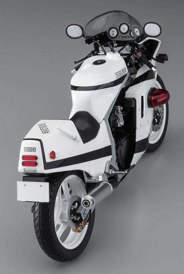 (預購) HASEGAWA 1/12 逮捕令 鈴木 GSX-R750 警用摩托車仕樣 組裝模型 20260707 HASEGAWA 1/12 逮捕令 鈴木 GSX-R750 警用摩托車仕樣 組裝模型