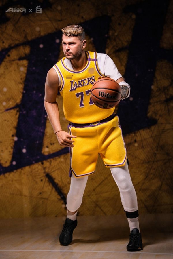 (預購) Aom 1/6 盧卡·東契奇 湖人/獨行俠套裝 可動完成品 分別販售 20251113 Aom 1/6 盧卡·東契奇 湖人/獨行俠套裝 可動完成品 分別販售