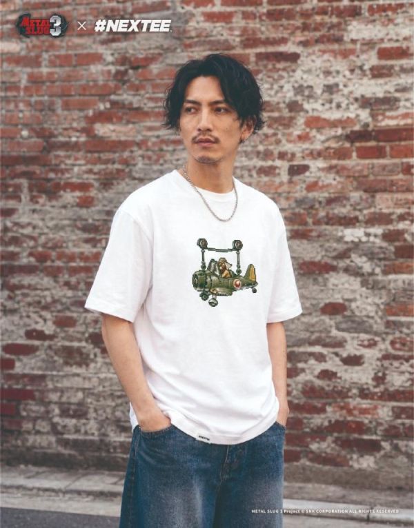 NEXTee 合金彈頭MetalSlug ENEMY-V 短袖T恤 黑&白 分別販售 NEXTee 合金彈頭MetalSlug ENEMY-V 短袖T恤 黑&白 分別販售