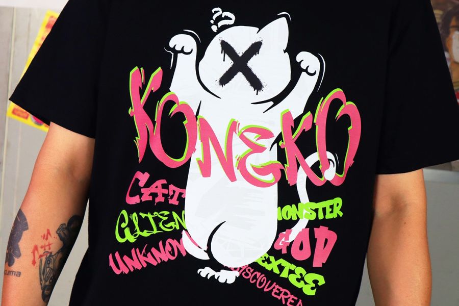NEXTee KONEKO 塗鴉喵 短袖T恤 黑色 NEXTee KONEKO 塗鴉喵 短袖T恤 黑色