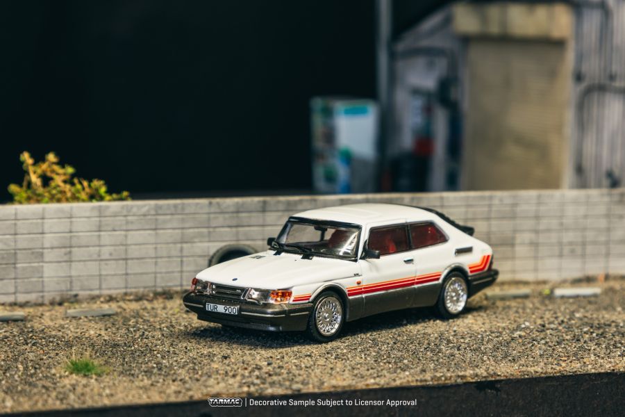 TARMAC WORKS 1/64 紳寶 Saab 900 Turbo White T64G-056-WH TARMAC WORKS 1/64 紳寶 Saab 900 Turbo White T64G-056-WH