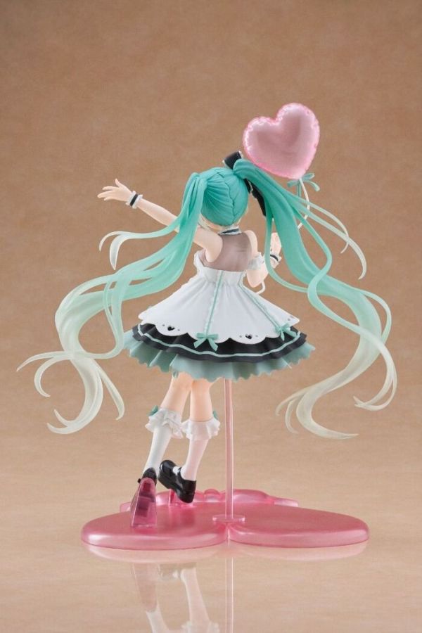 TAITO 景品 初音未來 AMP+ Figure 初音未來 生日 2025 派對Ver. 2509 TAITO 景品 初音未來 AMP+ Figure 初音未來 生日 2025 派對Ver.