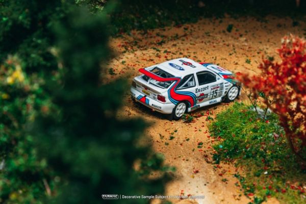 (預購) TARMAC WORKS 1/64 福特 Ford Escort RS Cosworth WRC Rallye Sanremo 1994 T64-081-94RS15 (預購) TARMAC WORKS 1/64 福特 Ford Escort RS Cosworth WRC Rallye Sanremo 1994 T64-081-94RS15