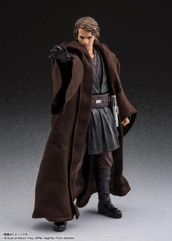 (預購) BANDAI S.H.F 星際大戰 西斯大帝的復仇 安納金 -Classic Ver.- 可動完成品 20260517 BANDAI S.H.F 星際大戰 西斯大帝的復仇 安納金 -Classic Ver.- 可動完成品