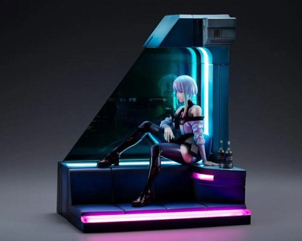 (預購) KOTOBUKIYA 1/7 電馭叛客：邊緣行者 露西 附 LED展示台 不可動完成品 20260813 KOTOBUKIYA 1/7 電馭叛客：邊緣行者 露西 附 LED展示台 不可動完成品