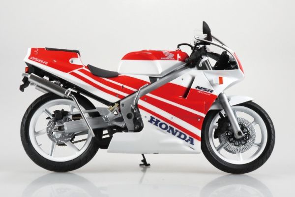 (預購) AOSHIMA 1/12 機車 NSR250R "89 玫瑰白×紅 已塗裝完成品 20251204 AOSHIMA 1/12 機車 NSR250R "89 玫瑰白×紅 已塗裝完成品