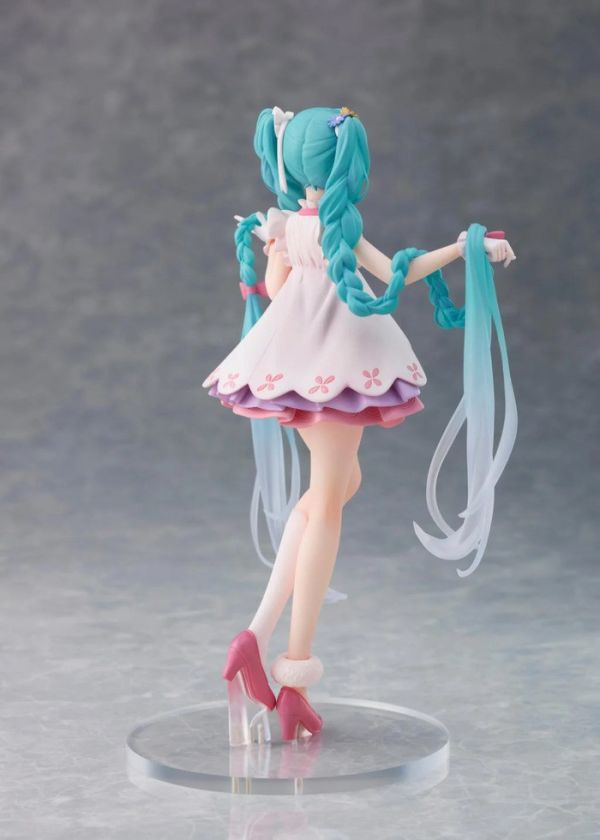 TAITO 景品 初音未來 Wonderland Figure 魔髮奇緣 2506 TAITO 景品 初音未來 Wonderland Figure 魔髮奇緣