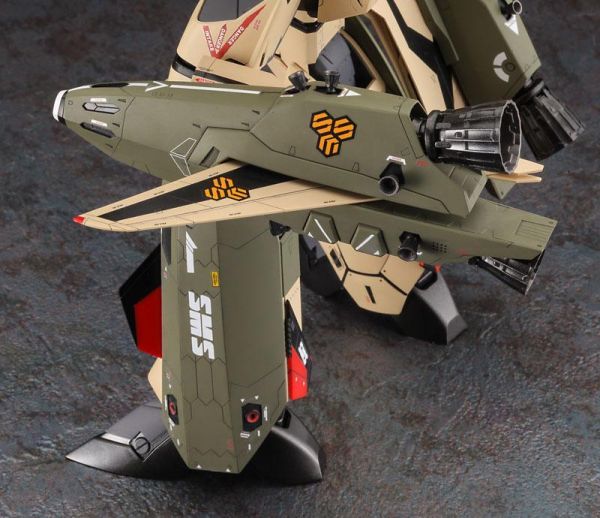 (預購) [再販] HASEGAWA 1/72 VF-19EF/A 超時空要塞F Battloid Isamu 特別版 20261027 [再販] HASEGAWA 1/72 VF-19EF/A 超時空要塞F Battloid Isamu 特別版