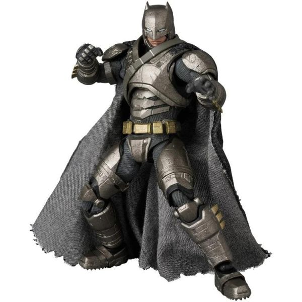 (預購) Medicom Toy MAFEX 裝甲蝙蝠俠 ver.1.5 可動完成品 20260519 Medicom Toy MAFEX 裝甲蝙蝠俠 ver.1.5 可動完成品