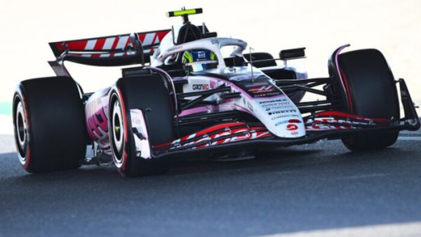 SPARK 1/64 哈斯F1車隊 Haas VF-25 No.87 MoneyGram Haas F1 Team Japanese GP 2025 Oliver Bearman SPARK 1/64 哈斯F1車隊 Haas VF-25 No.87 MoneyGram Haas F1 Team Japanese GP 2025 Oliver Bearman