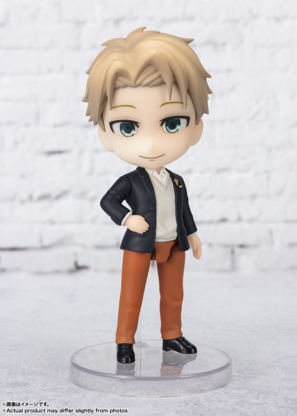 BANDAI Figuarts mini 間諜家家酒 洛伊德・佛傑 -外出服造型- BANDAI Figuarts mini 間諜家家酒 洛伊德・佛傑 -外出服造型-