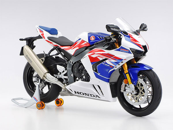 TAMIYA 田宮模型 14140 機車模型 1/12 本田 CBR1000RR-R Fireblade SP 30 週年紀念 TAMIYA,田宮模型 14140 機車模型 1/12 本田 CBR1000RR-R Fireblade SP 30 週年紀念
