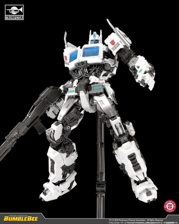 (預購) 童友社 變形金剛:大黃蜂 No.13 Ultra Magnus 組裝模型 20260707 童友社 變形金剛:大黃蜂 No.13 Ultra Magnus 組裝模型