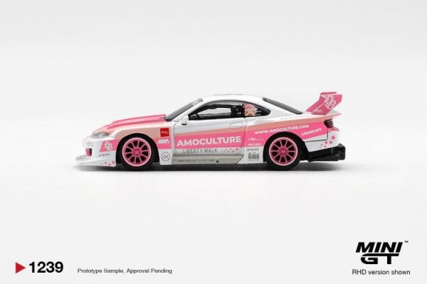 (預購) [吊卡版] MINIGT 1/64 日產 Nissan SILVIA (S15) LB-Super Silhouette AMOCULTURE RHD MGT01239-BL 20260507 [吊卡版] MINIGT 1/64 日產 Nissan SILVIA (S15) LB-Super Silhouette AMOCULTURE RHD MGT01239-BL
