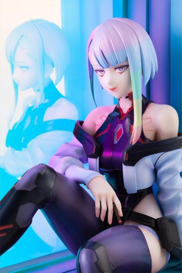 (預購) KOTOBUKIYA 1/7 電馭叛客：邊緣行者 露西 附 LED展示台 不可動完成品 20260813 KOTOBUKIYA 1/7 電馭叛客：邊緣行者 露西 附 LED展示台 不可動完成品