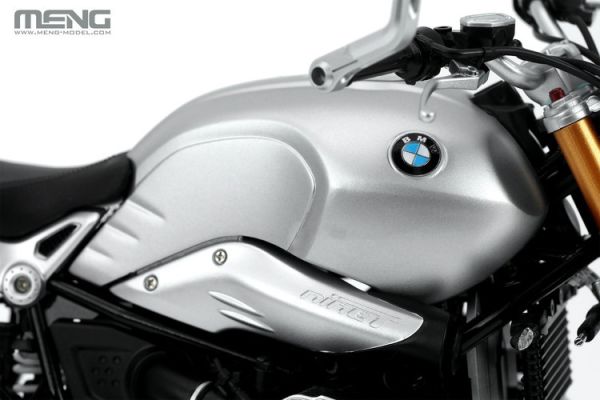 (預購) MENG 1/9 川崎 Ninja ZX-10R 悅色版 組裝模型 20250924 (預購) MENG 1/9 BMW R nineT摩托車 Option 719 鋁原色 悅色版 組裝模型