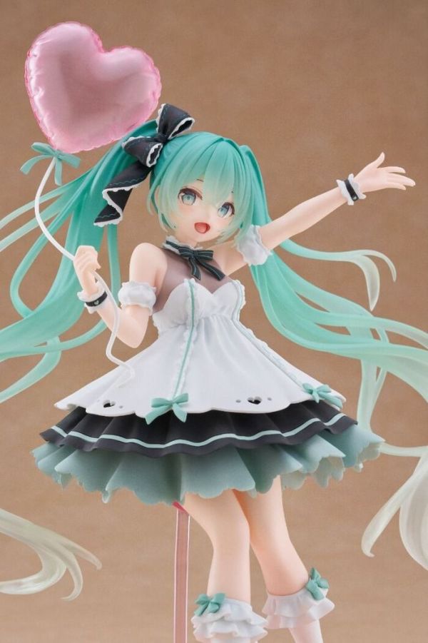 TAITO 景品 初音未來 AMP+ Figure 初音未來 生日 2025 派對Ver. 2509 TAITO 景品 初音未來 AMP+ Figure 初音未來 生日 2025 派對Ver.