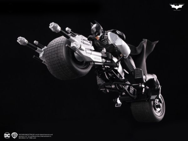 DC 蝙蝠俠 黑暗騎士 蝙蝠車&蝙蝠摩托車 可合體 組裝模型 TUMBLER & THE BAT-POO DC 蝙蝠俠 黑暗騎士 蝙蝠車&蝙蝠摩托車 可合體 組裝模型 TUMBLER & THE BAT-POO