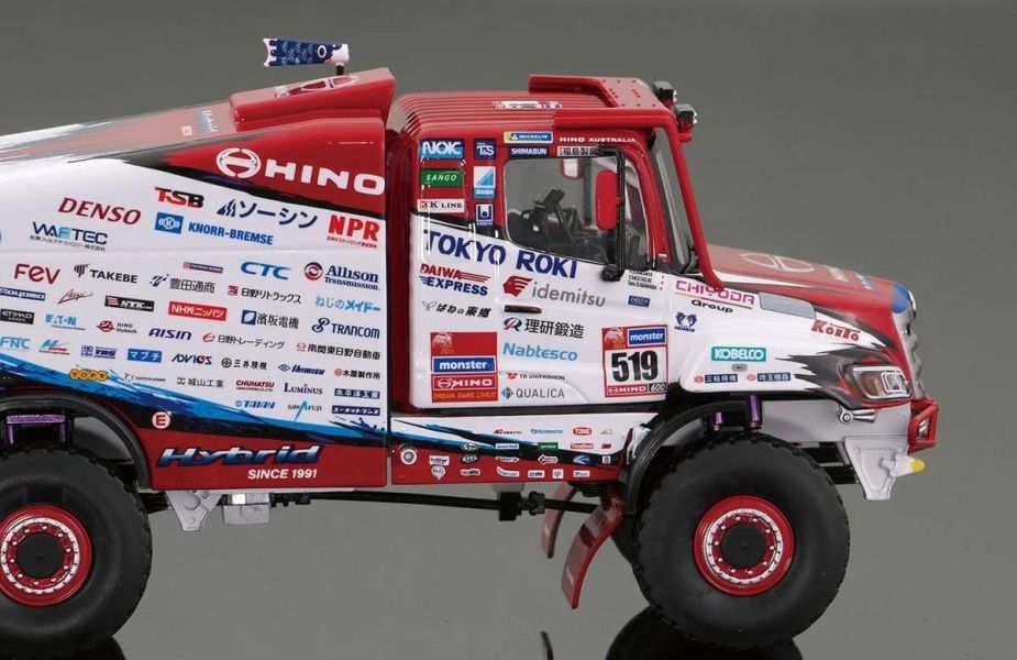 (預購) PLATZ 1/43 SP-196 HINO 600系列 混合動力賽車 2023達卡拉力賽 20260625 PLATZ 1/43 SP-196 HINO 600系列 混合動力賽車 2023達卡拉力賽