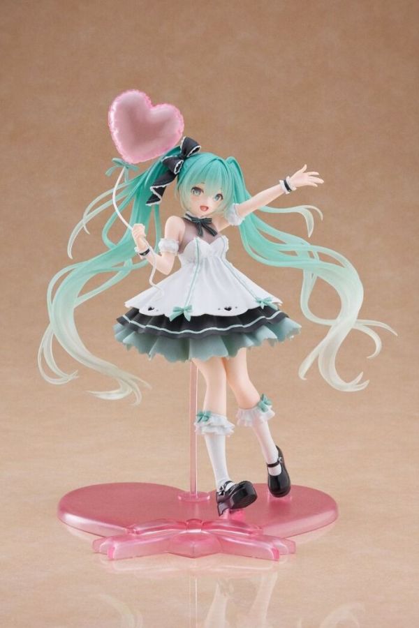 TAITO 景品 初音未來 AMP+ Figure 初音未來 生日 2025 派對Ver. 2509 TAITO 景品 初音未來 AMP+ Figure 初音未來 生日 2025 派對Ver.