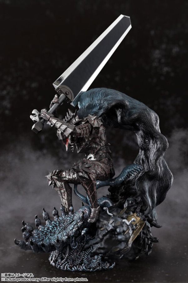 BANDAI Figuarts Zero Touche Metallique 烙印勇士 凱茲 狂戰士鎧甲 靜態完成品 BANDAI Figuarts Zero Touche Metallique 烙印勇士 凱茲 狂戰士鎧甲 靜態完成品