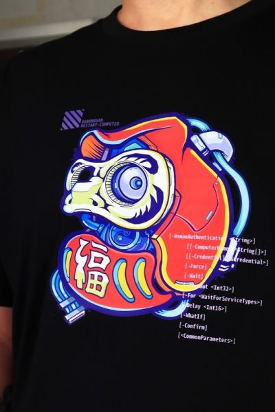 NEXTee 翻轉模玩 賽博達摩 短袖T恤 黑色 NEXTee 翻轉模玩 賽博達摩 短袖T恤 黑色