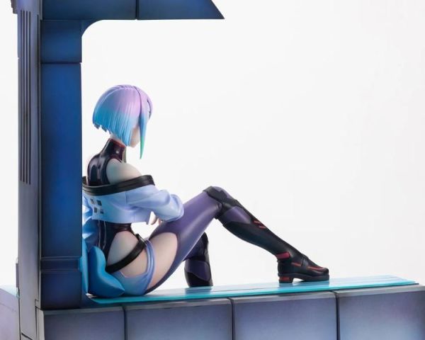 (預購) KOTOBUKIYA 1/7 電馭叛客：邊緣行者 露西 附 LED展示台 不可動完成品 20260813 KOTOBUKIYA 1/7 電馭叛客：邊緣行者 露西 附 LED展示台 不可動完成品